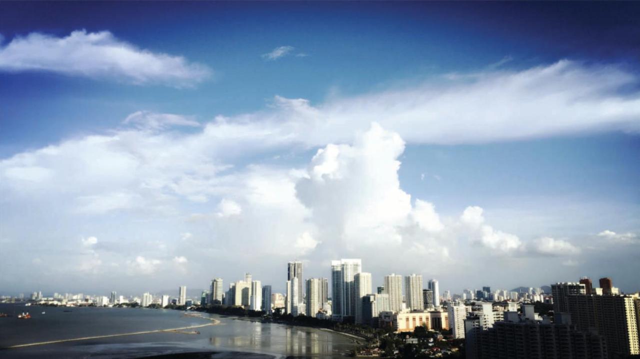 The Landmark Condo, By Sanguine George Town Ngoại thất bức ảnh